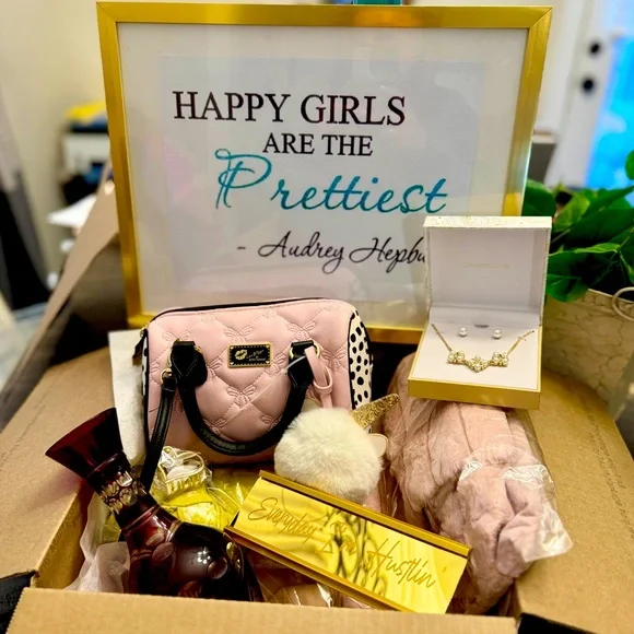 Betsey Johnson Other 45 Lb Inventory Mystery Box Betsey